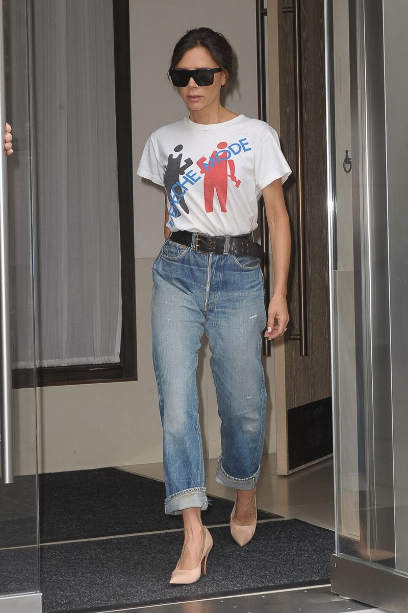 Τζην + T-shirt: 10 αλάνθαστοι casual chic συνδυασμοί για μοναδικές εμφανίσεις - εικόνα 1