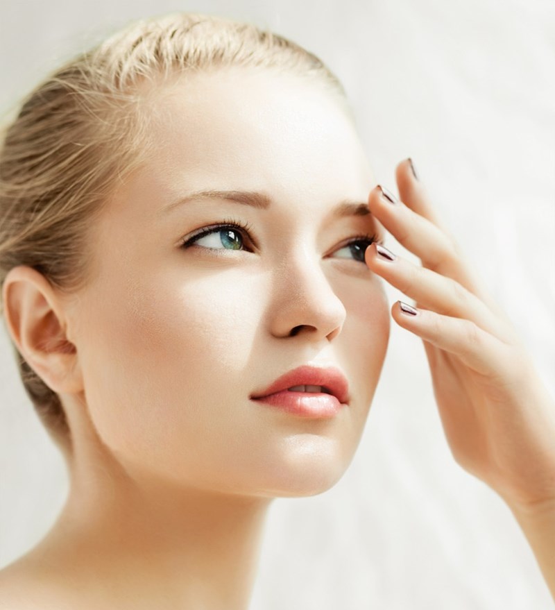 Πώς θα διατηρήσεις τα μάτια σου ενυδατωμένα όλο το καλοκαίρι - εικόνα 1