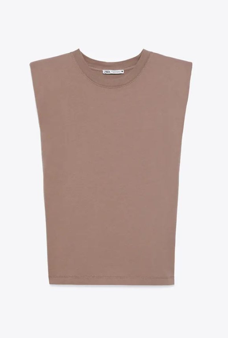 Όποια δεν θέλει αυτό το viral μπλουζάκι στη ντουλάπα της, παρακαλείται να αλλάξει γνώμη (πάραυτα!) - εικόνα 7