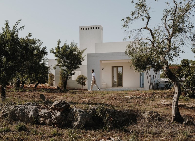 Καλοκαίρι στα λευκά: 23 στιγμές από μια ονειρεμένη βίλα στην Ιταλία - εικόνα 13