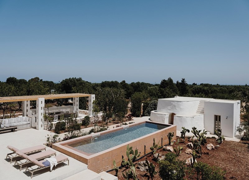 Καλοκαίρι στα λευκά: 23 στιγμές από μια ονειρεμένη βίλα στην Ιταλία - εικόνα 18