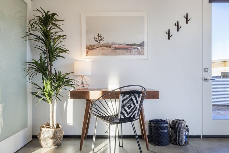 Μια μοντέρνα κατοικία γεμάτη μουσική στην ερημιά της στέπας - εικόνα 16