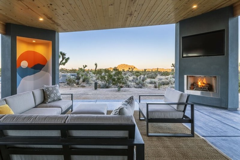 Μια μοντέρνα κατοικία γεμάτη μουσική στην ερημιά της στέπας - εικόνα 3