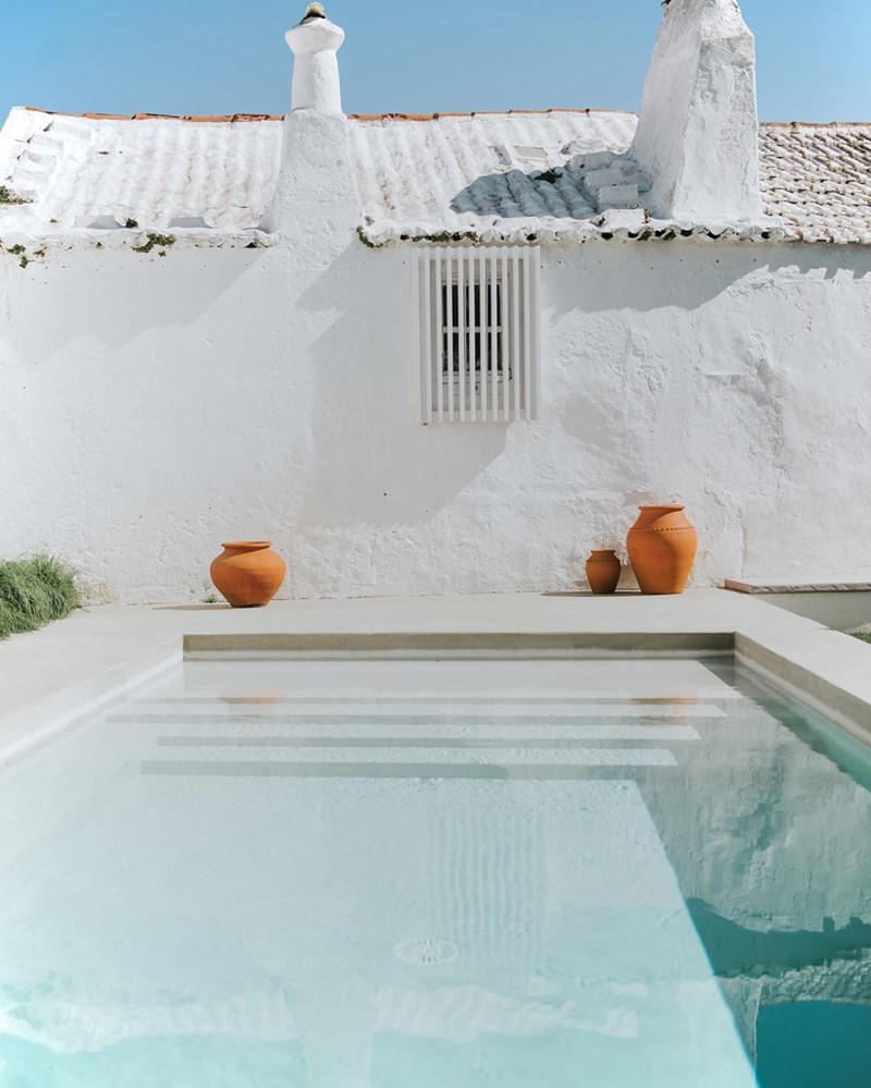 Slow Living: 38 φωτογραφίες από ένα κατάλευκο οίκημα στη Λισαβόνα - εικόνα 18