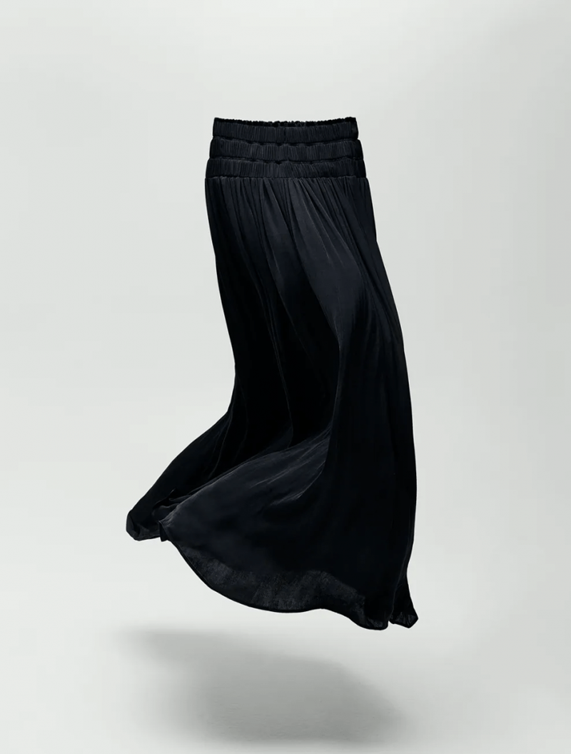 17 black & white κομμάτια Zara για να ζήσεις το πιο minimal (και στιλάτο) καλοκαίρι της ζωής σου - εικόνα 10