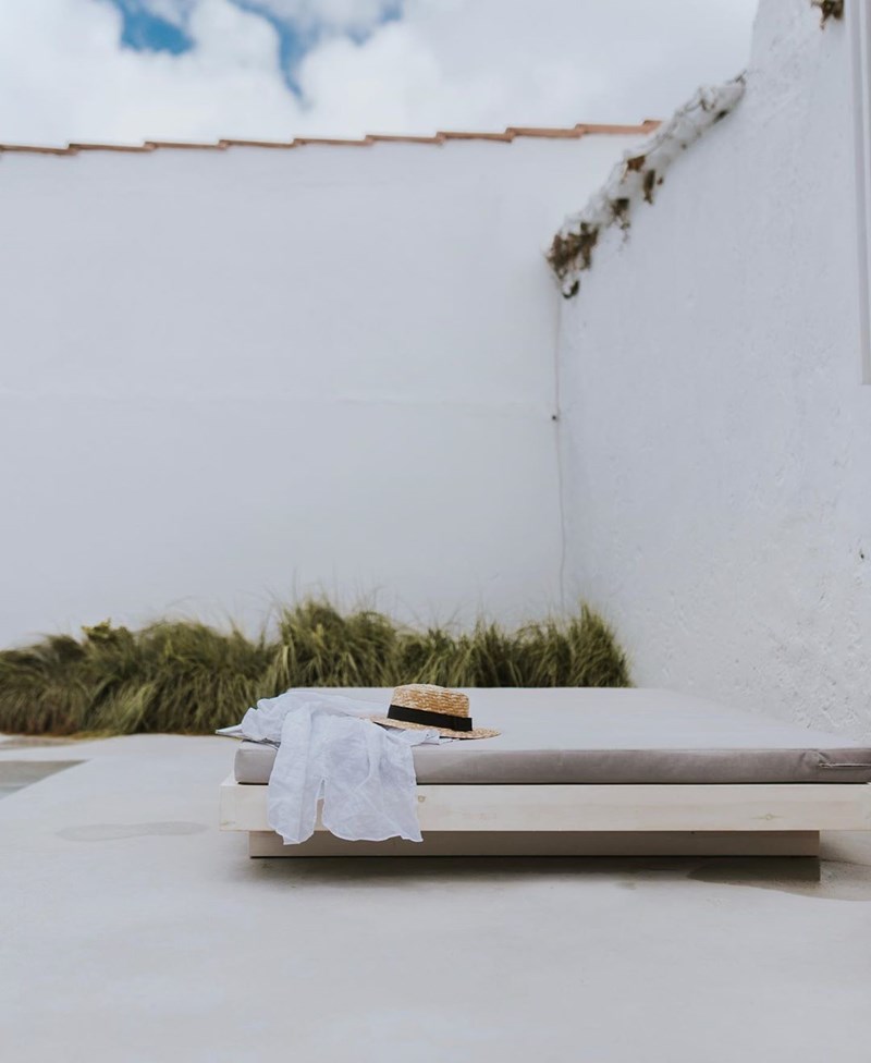 Slow Living: 38 φωτογραφίες από ένα κατάλευκο οίκημα στη Λισαβόνα - εικόνα 7