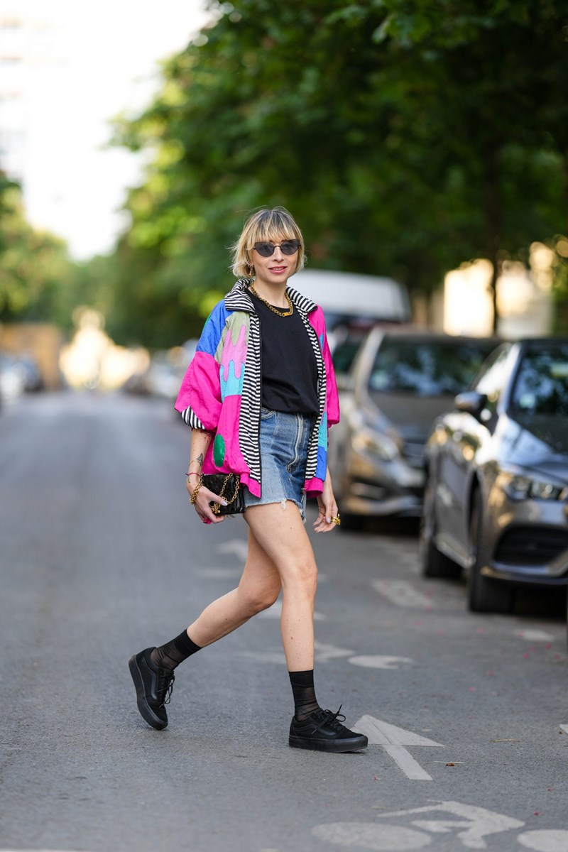 Έχεις μια τζην φούστα στην ντουλάπα σου; Σίγουρα! 8 τρόποι να την συνδυάσεις - εικόνα 2