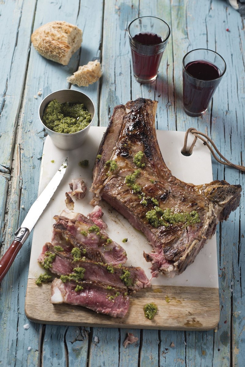 Βοδινό με πέστο: Η συνταγή που θα απογειώσει τις μαγειρικές σου ικανότητες - εικόνα 1