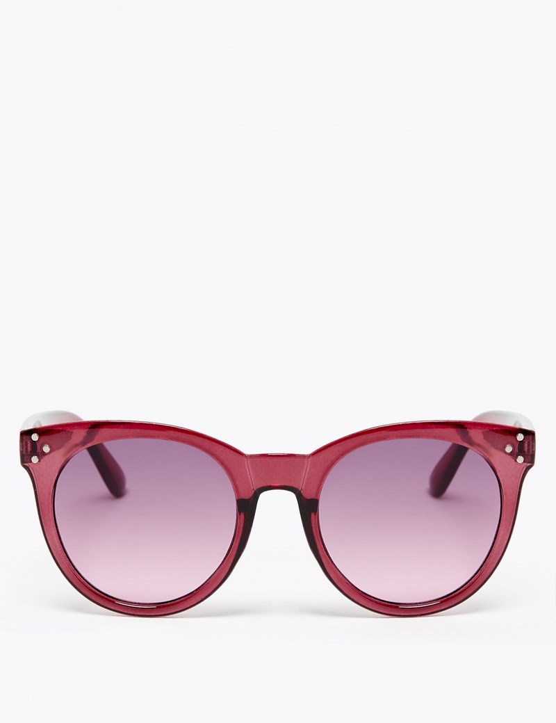 Ραντεβού στην παραλία με όλα τα απαραίτητα - εικόνα 1