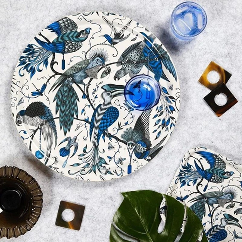 Μια συλλογή μαξιλαριών που μοιάζουν με φιλμ του Τιμ Μπάρτον - εικόνα 8