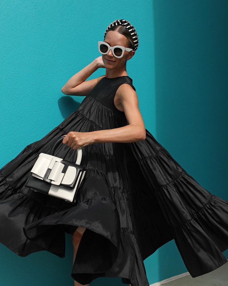 15 outfits που επιβεβαιώνουν πως το μαύρο είναι η πιο έξυπνη επιλογή και (!!!) το καλοκαίρι - εικόνα 7