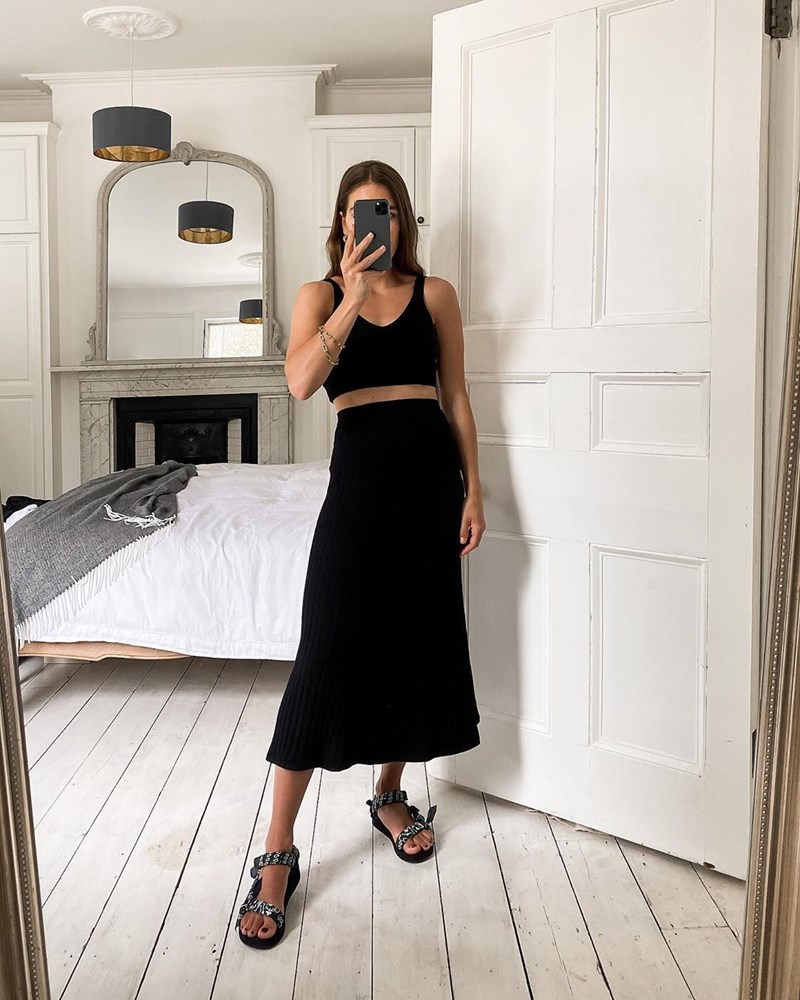 Όλο το καλοκαίρι σε 12+1 minimal συνδυασμούς που πρέπει να υιοθετήσεις τύπου #asap - εικόνα 11