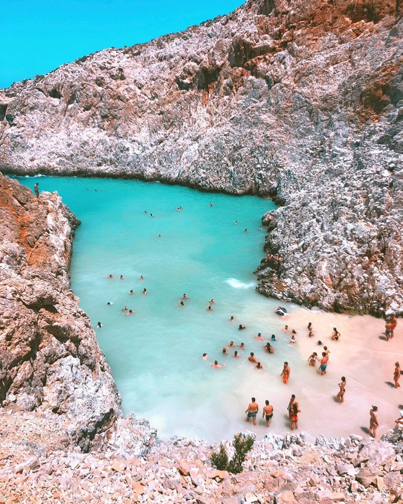 5+1 Έλληνες Instagrammers που κάνουν viral στο εξωτερικό το καλοκαίρι στην Ελλάδα - εικόνα 39