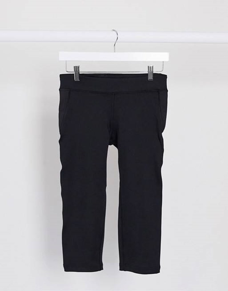 Τι φοράμε όταν δεν «παίζει» να βάλουμε τζην; 5 totally in εναλλακτικές που μπορείς να εμπιστευτείς - εικόνα 6