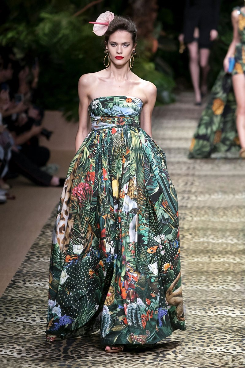 Μέχρι το τέλος αυτού του άρθρου θα σε έχουμε πείσει να «επενδύσεις» σε ένα strapless κομμάτι #clickbait - εικόνα 2