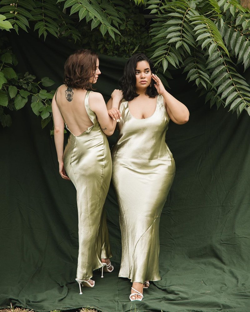 Δύο γυναίκες με διαφορετικό σωματότυπο μπορούν να φορούν τα ίδια ρούχα - εικόνα 3