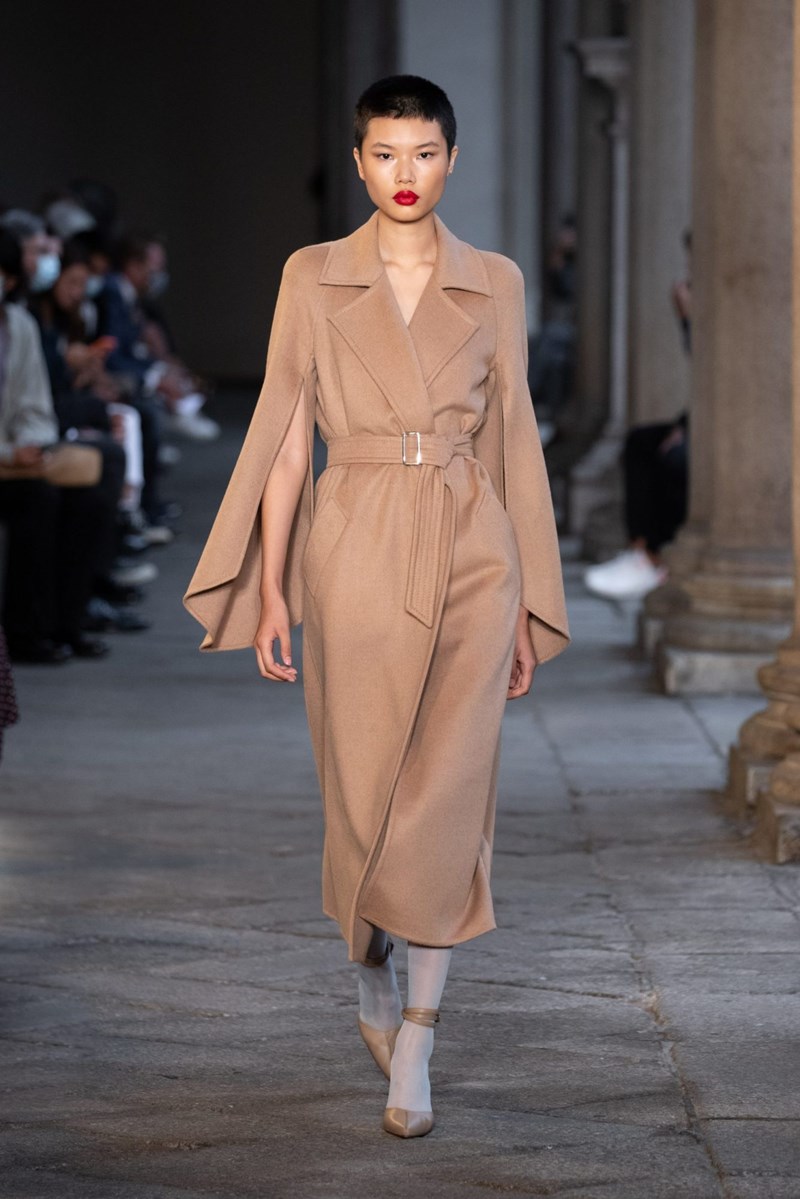 Το show του οίκου Max Mara στην Εβδομάδα Μόδας του Μιλάνου - εικόνα 1