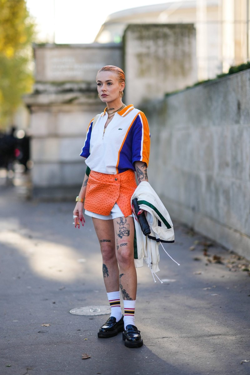 Πορτοκαλί: 11 ακαταμάχητα street style looks και 12 stylish items αρκούν για να σε πείσουν να βουτήξεις την ντουλάπα σου στους υποτόνους του - εικόνα 2
