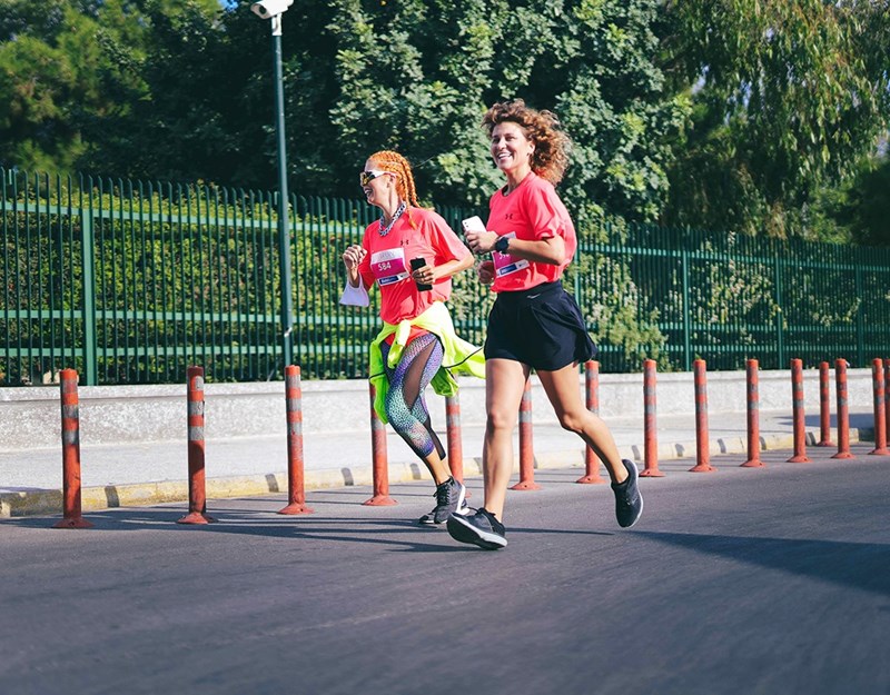 ELLE RUN: Τρέξαμε όλοι μαζί για τις γυναίκες από... απόσταση - εικόνα 20