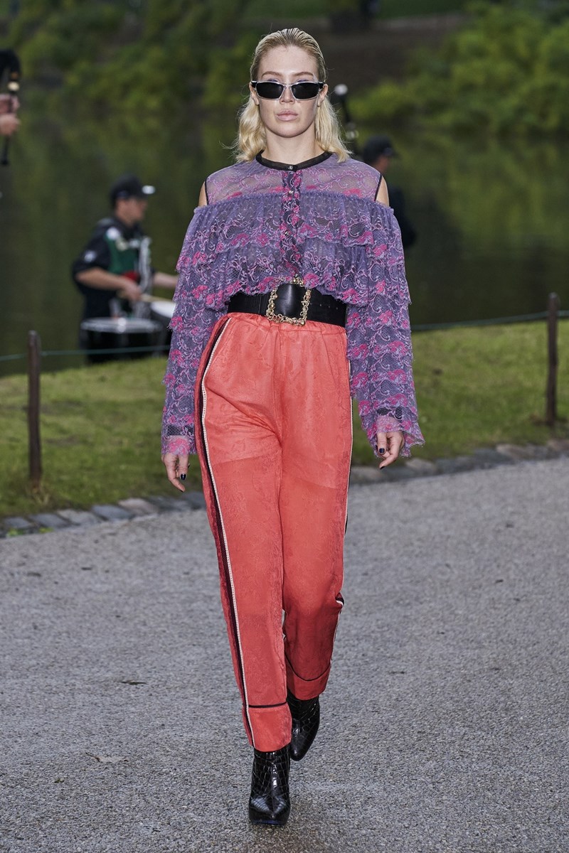 Δημιουργίες από την συλλογή Άνοιξη/Καλοκαίρι 2021 του οίκου Koché.