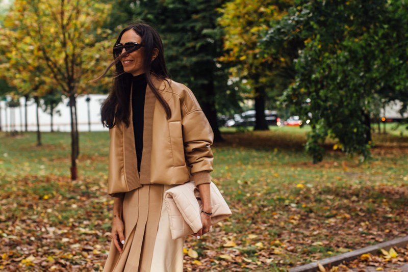 Γήινοι τόνοι: 12 συνδυασμοί από τις experts του street style - εικόνα 3