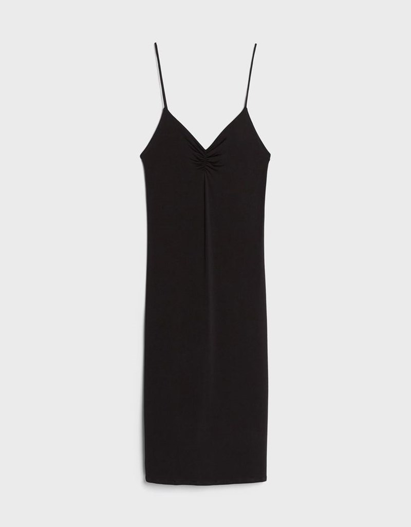 Μαύρο φόρεμα, Bershka.