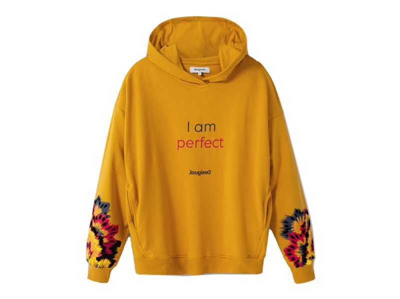 Φούτερ, Desigual.