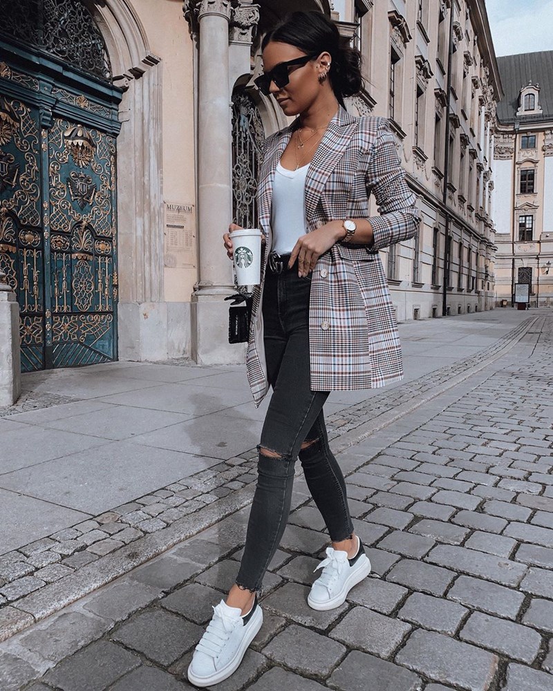 Επιτέλους σαββατοκύριακο: 7 casual look για να είσαι με διαφορά η πιο καλοντυμένη στις βόλτες σου - εικόνα 2