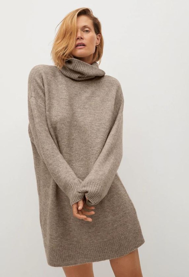 Άκουσέ μας: Το μπεζ πλεκτό φόρεμα είναι το hot κομμάτι του φθινοπώρου - εικόνα 3