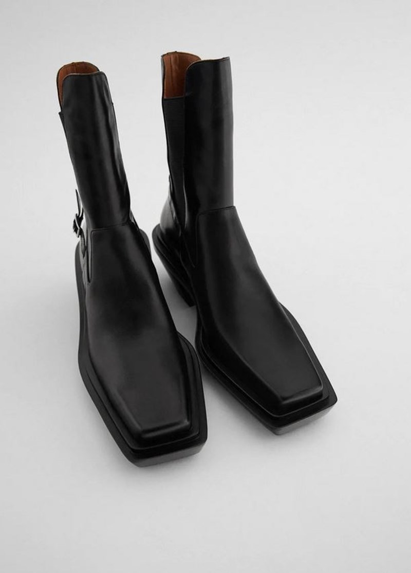 Square toe μποτάκια, Zara.