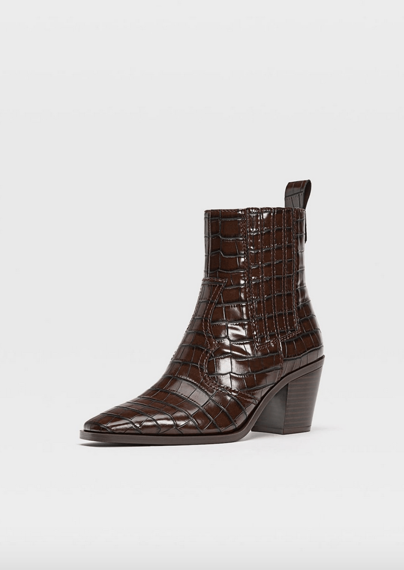 Queens Of Texas: Δεν μπορείς να αντισταθείς σε αυτά τα 8 καουμπόικα μποτάκια. Βάζεις στοίχημα; - εικόνα 7