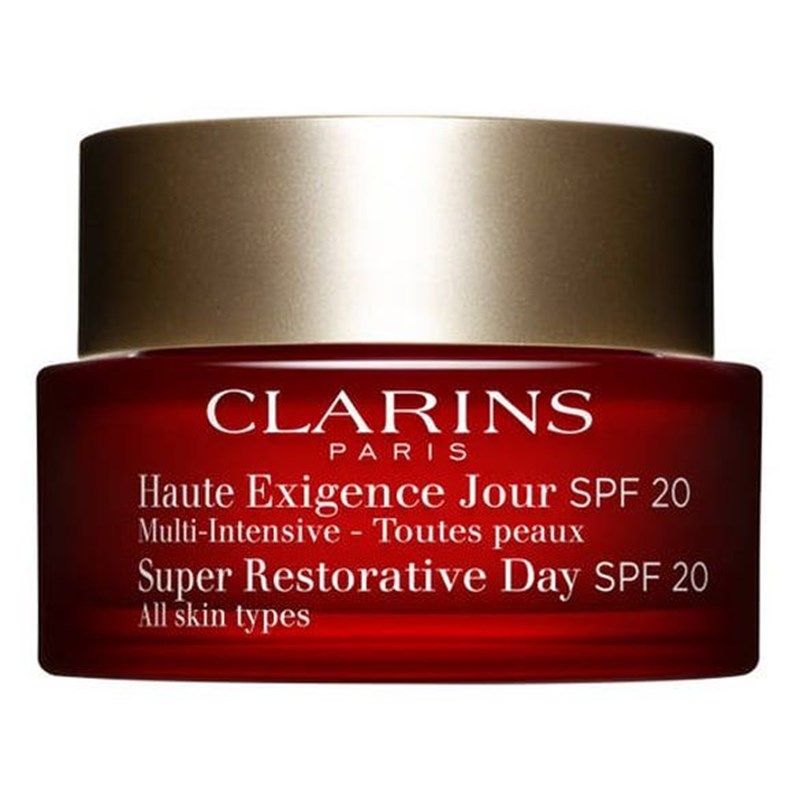 &nbsp;Κρέμα προσώπου Super Restorative Day SPF 20, της Clarins.