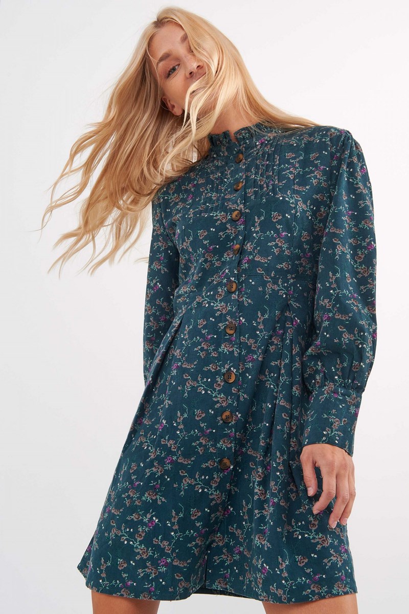 Τα #budgetfriendly κομμάτια που πρέπει να έχεις στη ντουλάπα σου, αν θέλεις να θεωρείσαι style icon (πάντα, όχι μόνο φέτος!) - εικόνα 8