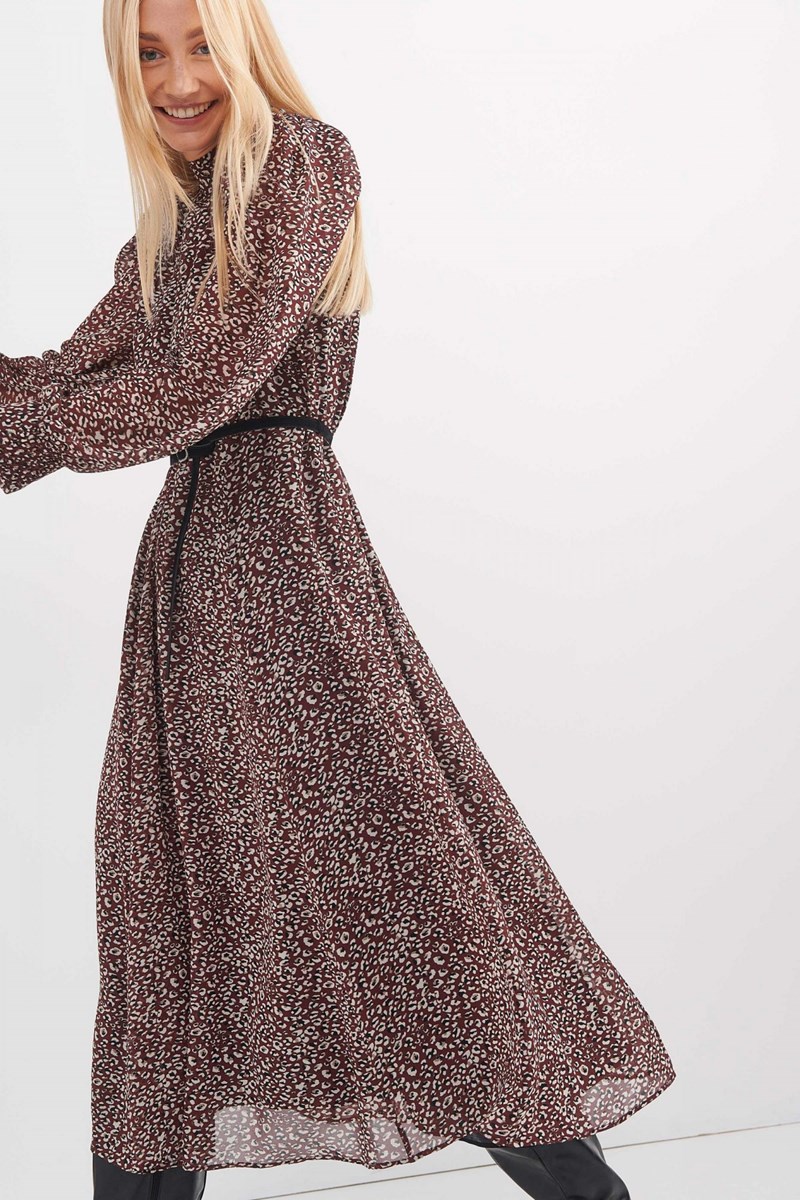 Τα #budgetfriendly κομμάτια που πρέπει να έχεις στη ντουλάπα σου, αν θέλεις να θεωρείσαι style icon (πάντα, όχι μόνο φέτος!) - εικόνα 9