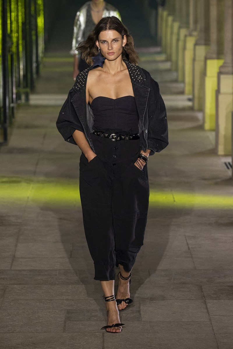 7 party looks από το show της Isabel Marant που μας έκαναν κλικ - εικόνα 3