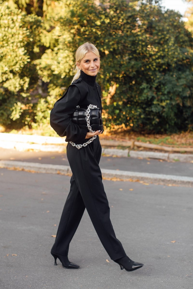 Το μαύρο παντελόνι είναι σταθερή αξία (8 λουκ για όλες τις ώρες) - εικόνα 1