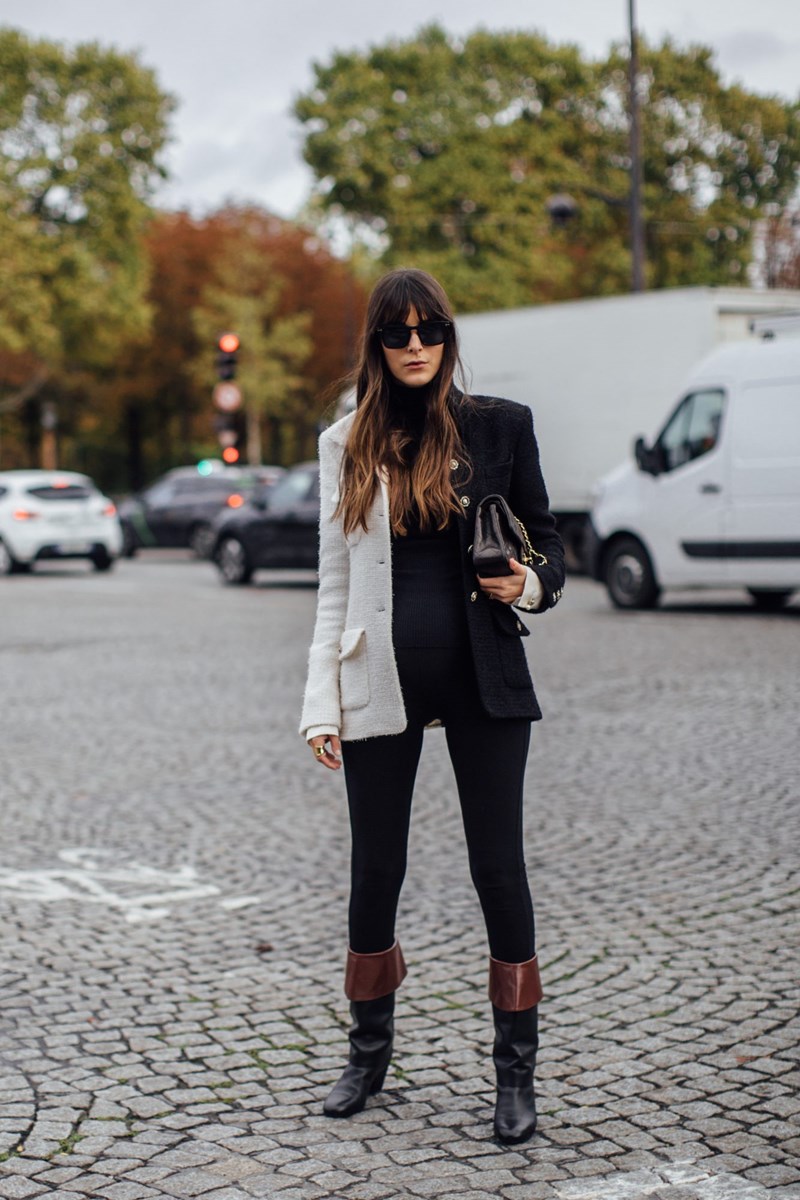 Οι μπότες που φορούν τώρα τα It girls είναι Chanel - εικόνα 1