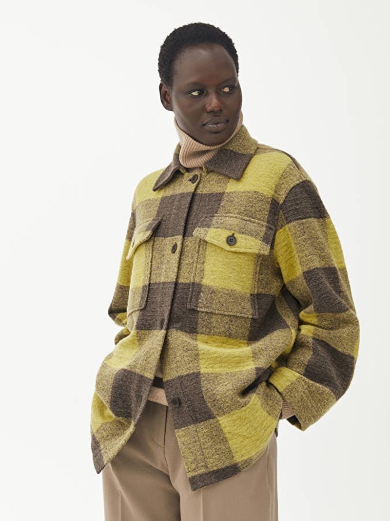 Αυτά τα καρό πανωφόρια ήρθαν για να μεταμορφώσουν τις εμφανίσεις μας στο δευτερόλεπτο - εικόνα 5