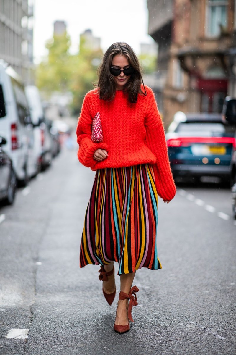 Πλεκτά + Φούστες: Ο τοπ συνδυασμός που θα κάνουμε όλες - εικόνα 2