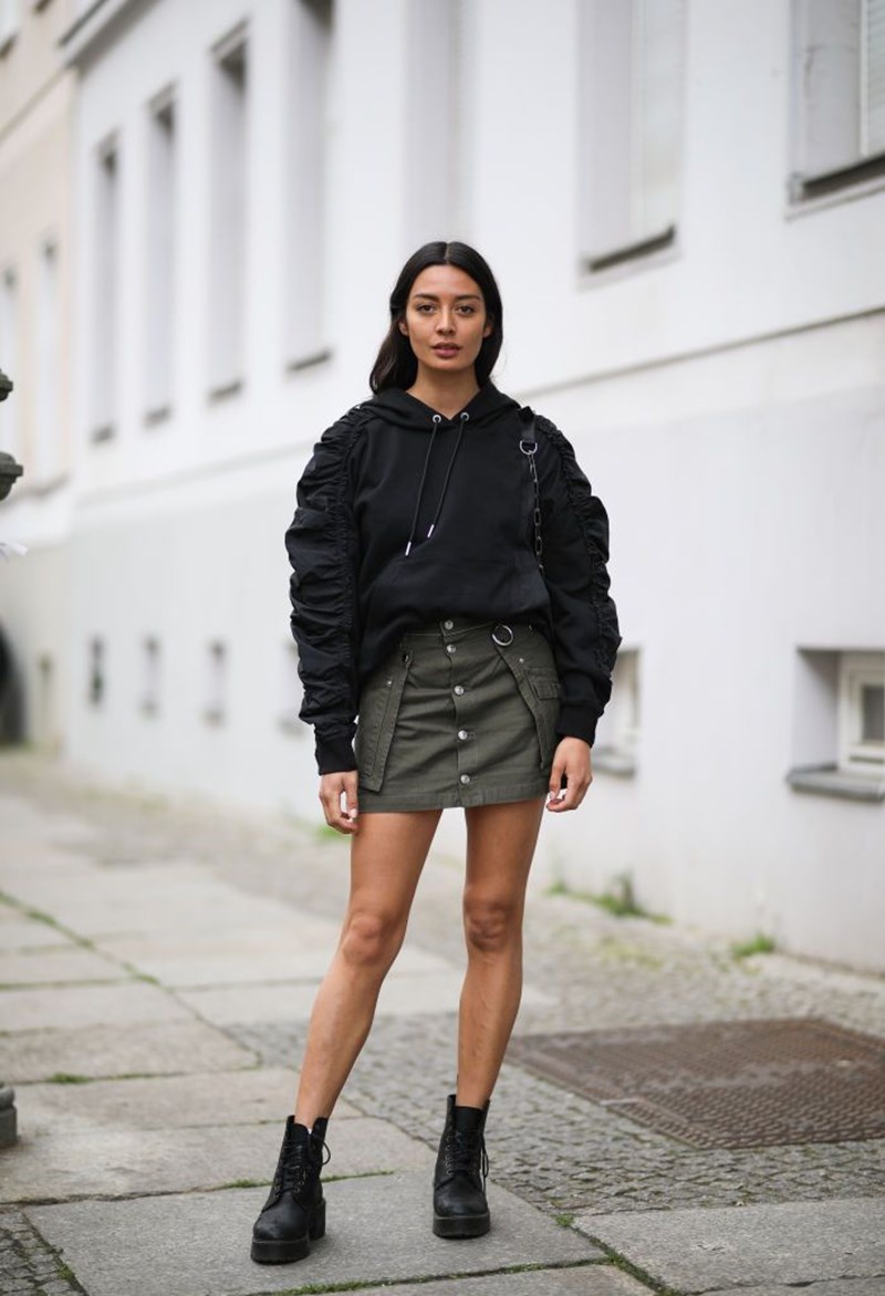 Με αυτά τα παπούτσια ταιριάζουν οι μίνι φούστες σου - εικόνα 2