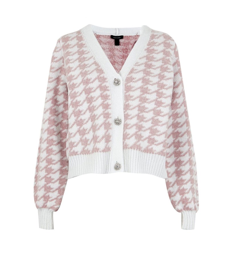 Μην γυρίζεις την πλάτη στην glam λεπτομέρεια που υπόσχεται να αποθεώσει τα πλεκτά σου - εικόνα 5