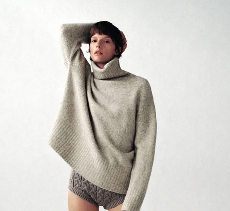 Zara, Mango, Bershka, Stradivarius: 7 ζιβάγκο που θα αγαπήσεις τώρα και όλο το χειμώνα - εικόνα 1