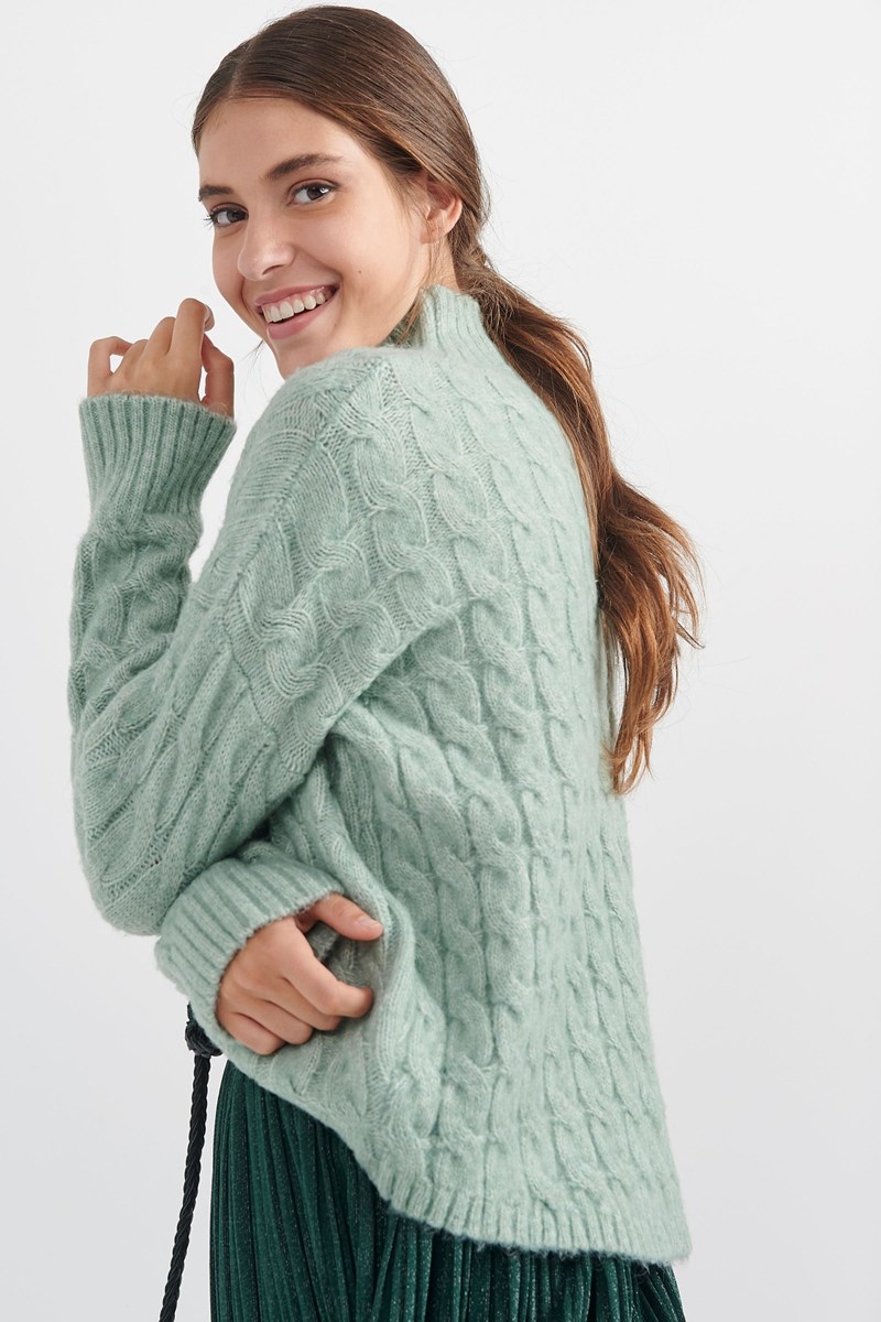 Πουλόβερ, attrattivo.