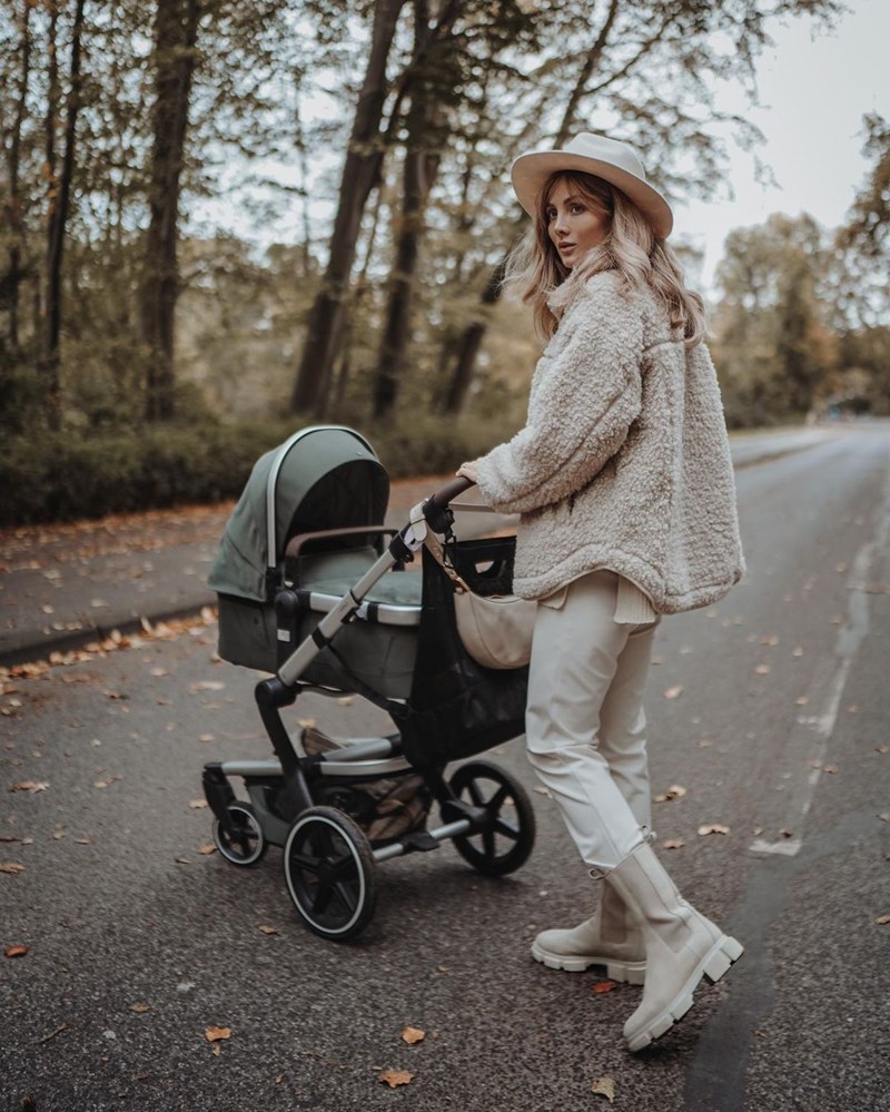 20 υπέροχοι (casual πάντα!) τρόποι να φορέσεις το λευκό και το off-white τον χειμώνα - εικόνα 2