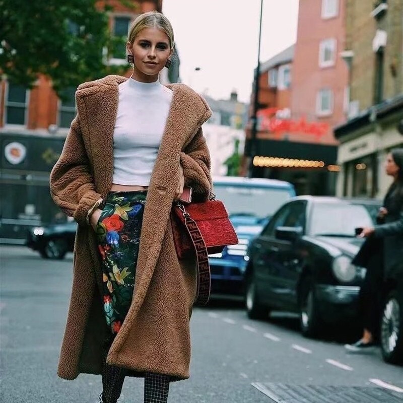 Teddy bear: Το πανωφόρι που λατρεύουμε και αυτό το χειμώνα - εικόνα 4