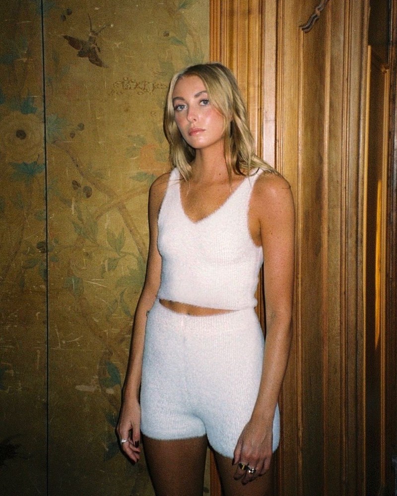 20 υπέροχοι (casual πάντα!) τρόποι να φορέσεις το λευκό και το off-white τον χειμώνα - εικόνα 5