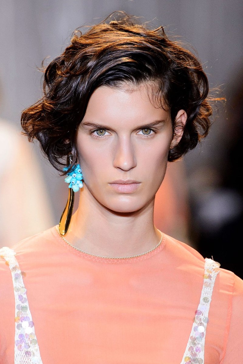 Κοντό καρέ: Το κούρεμα που θα κάνουμε μόλις μπει το 2021 - εικόνα 6