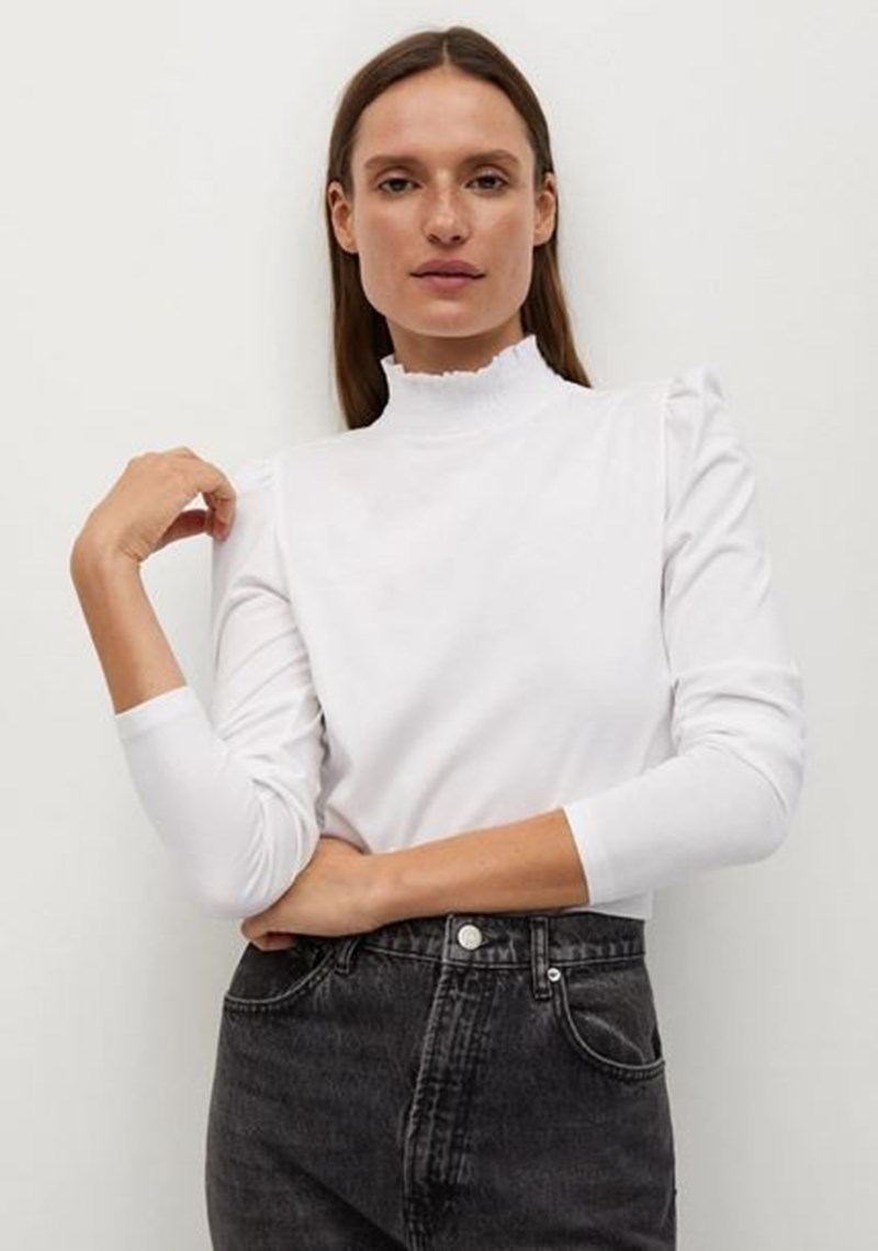 Zara, Mango, Bershka, Stradivarius: 7 ζιβάγκο που θα αγαπήσεις τώρα και όλο το χειμώνα - εικόνα 4