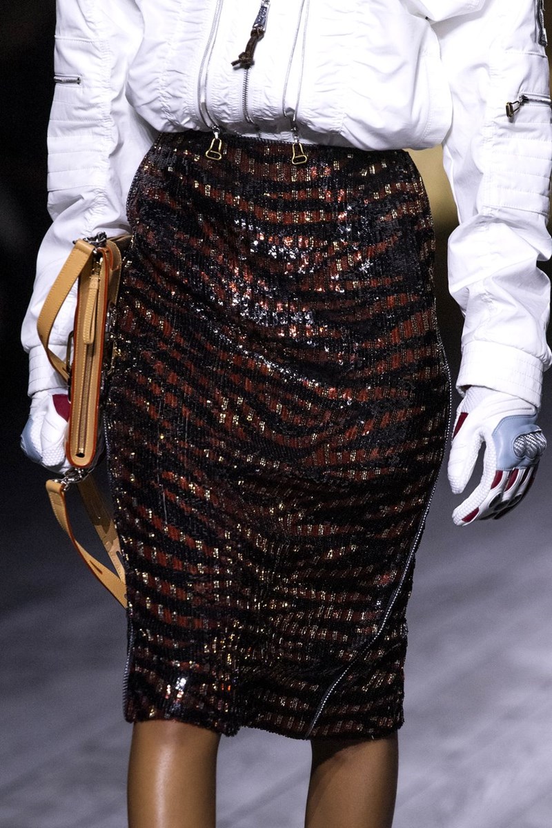 παγιετένια midi φούστα