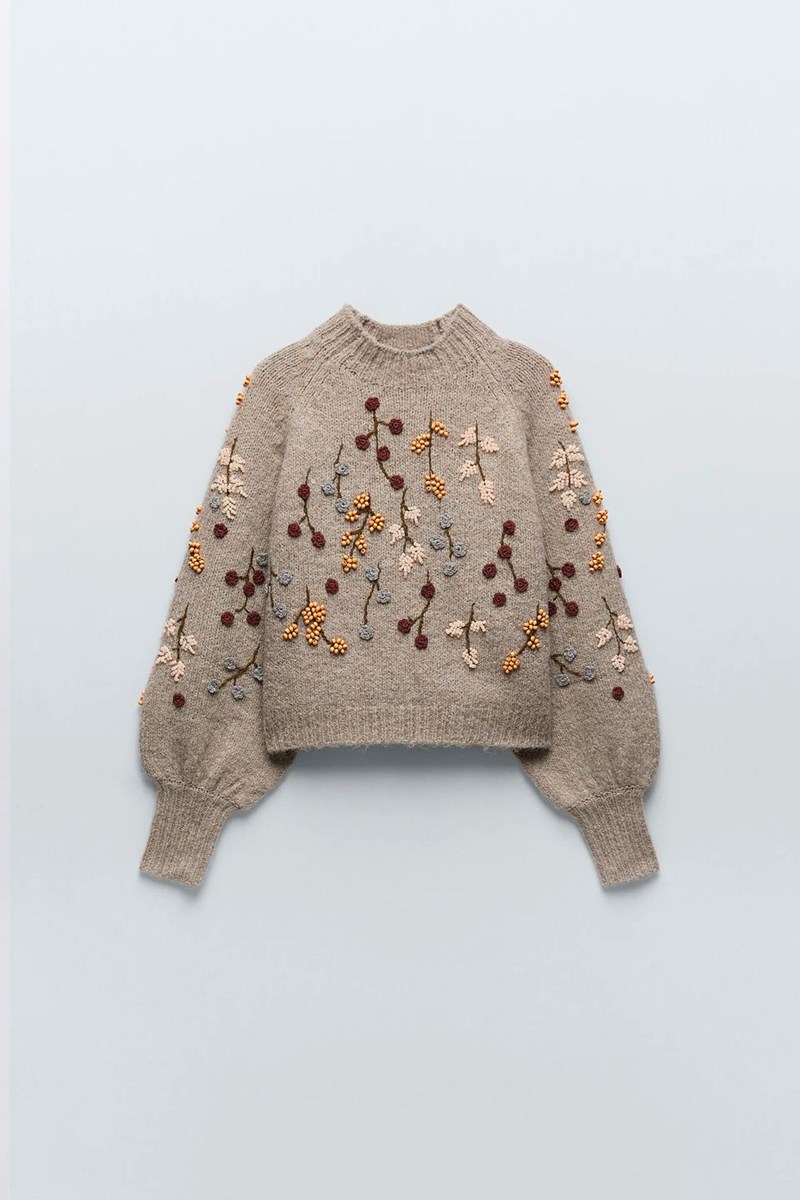 Πουλόβερ με κεντήματα, Zara.